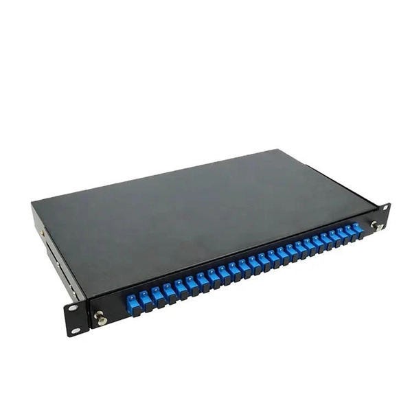 Secondary distribution box welding machine